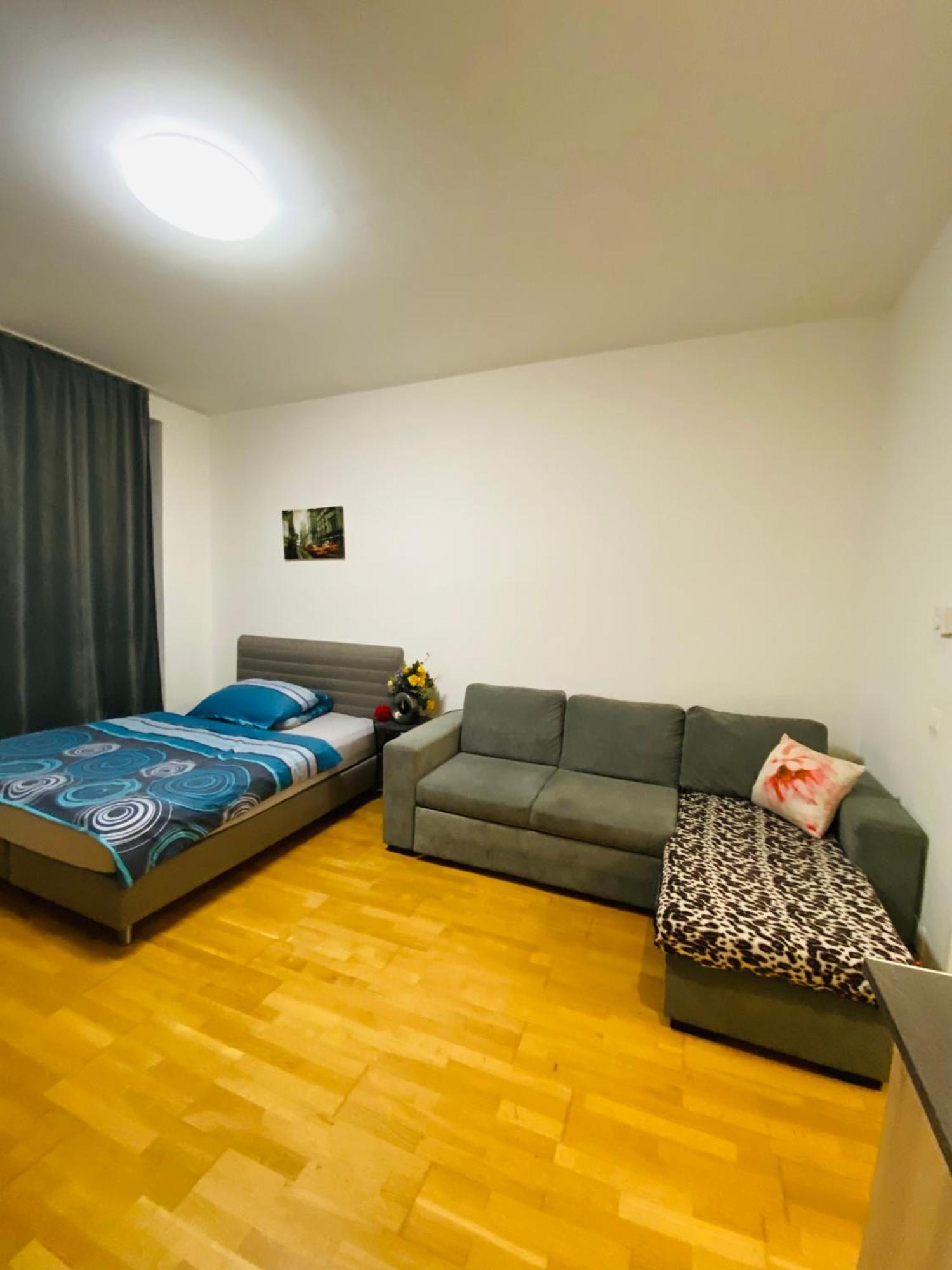 וינה Nice Apartment 25 מראה חיצוני תמונה